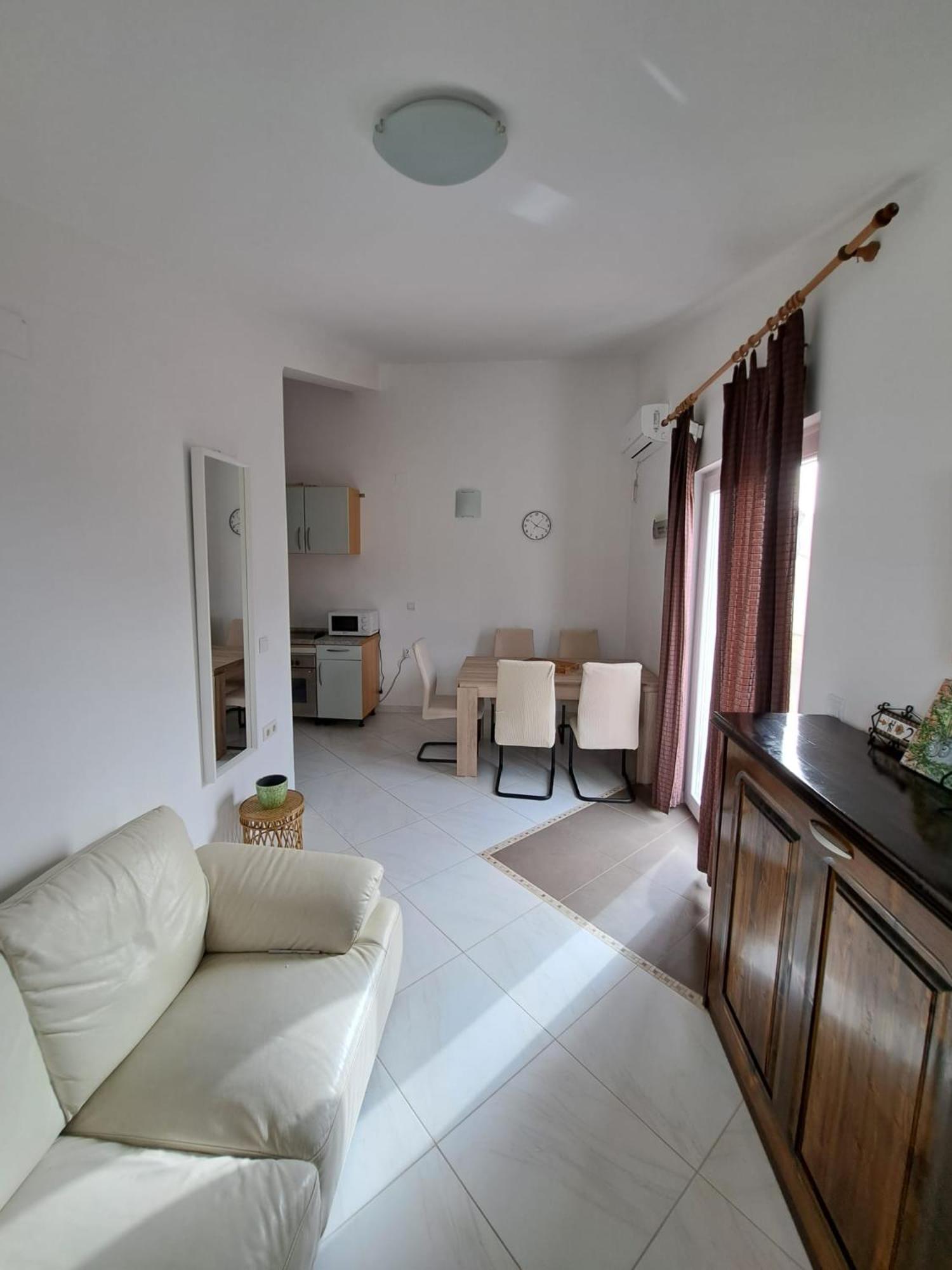 Apartments Maretic Мандре Екстериор снимка