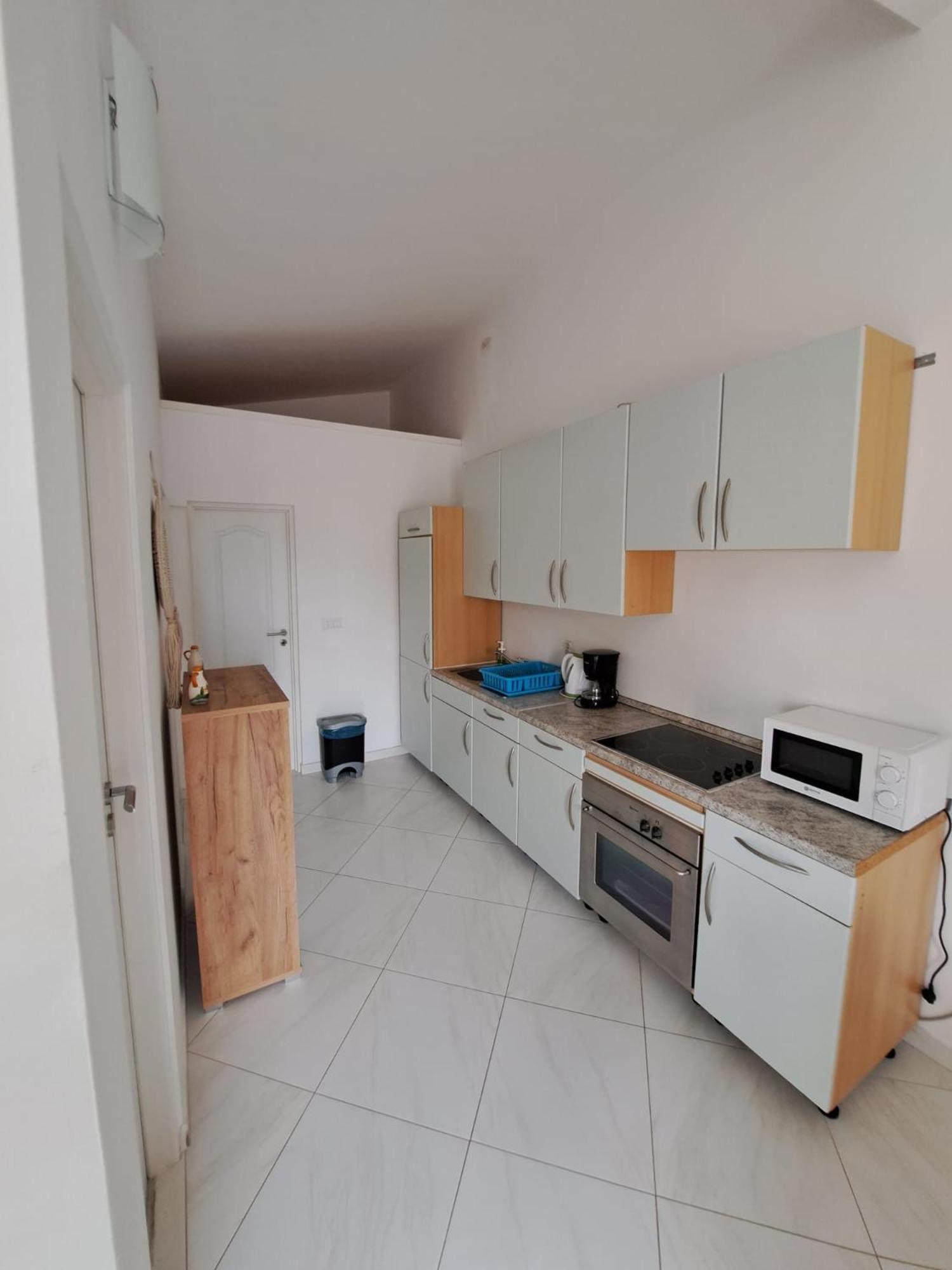 Apartments Maretic Мандре Екстериор снимка