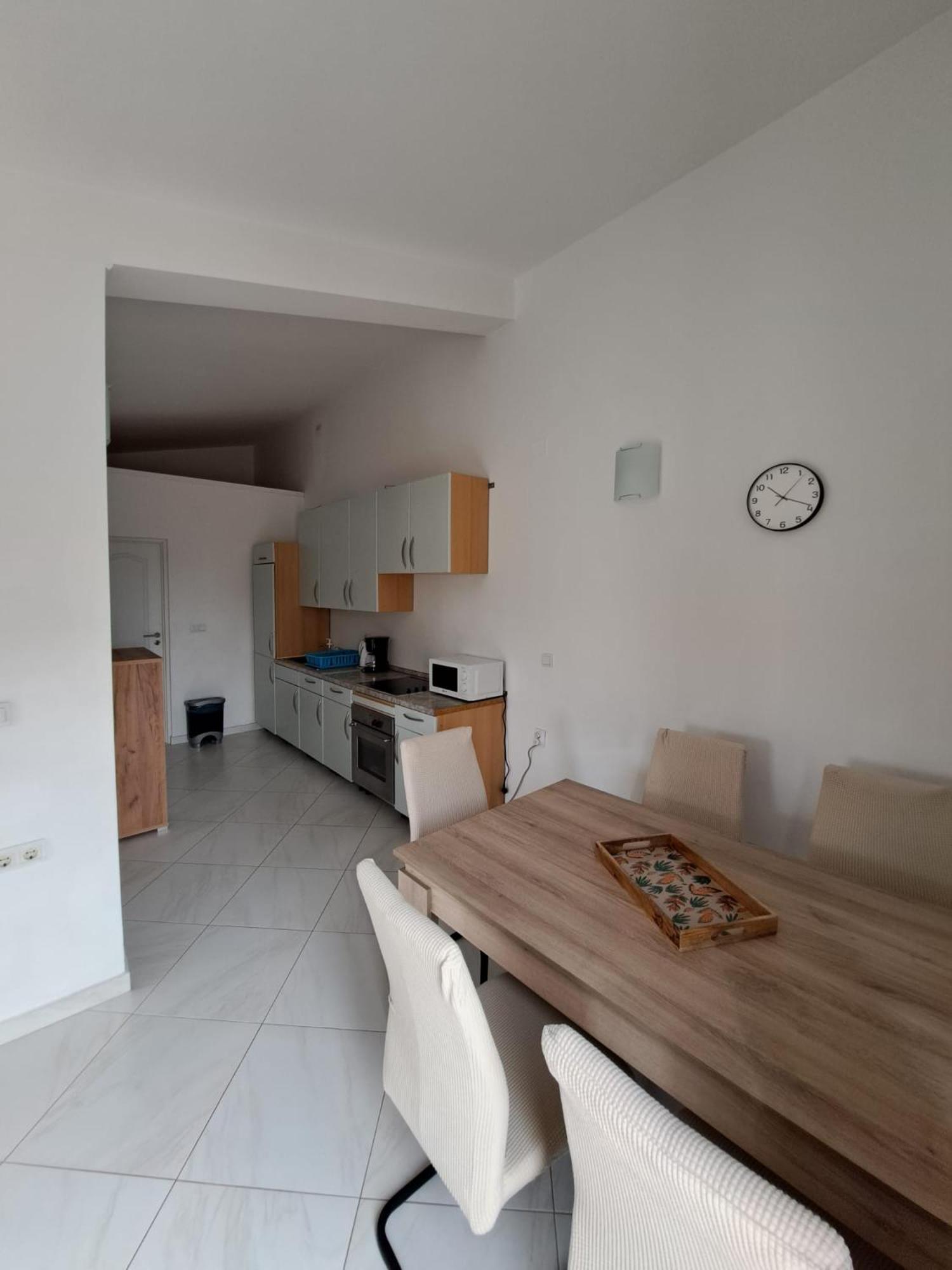 Apartments Maretic Мандре Екстериор снимка